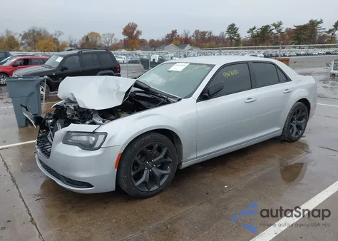 2021 Chrysler 300 Touring from USA, damaged, VIN 2C3CCAAG4MH538275